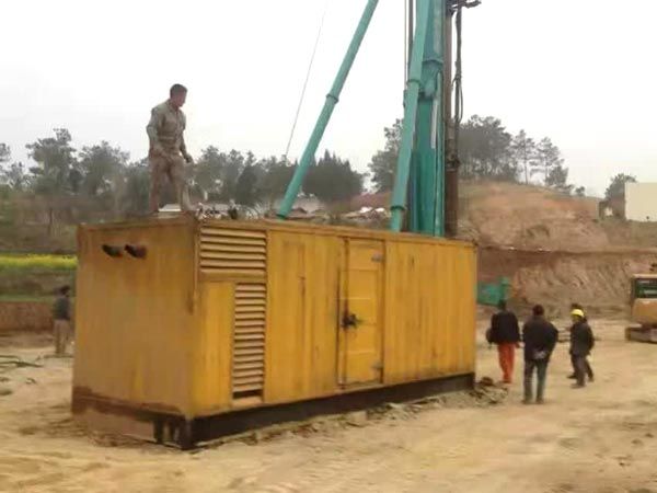 城固如何判断水冷式机油散热器密封件是否需要更换？